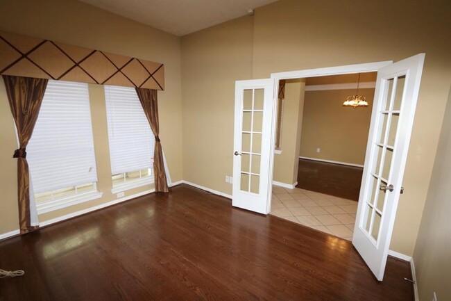 Building Photo - Shadow Falls Lane, Pearland, TX 77584 - 3 ...