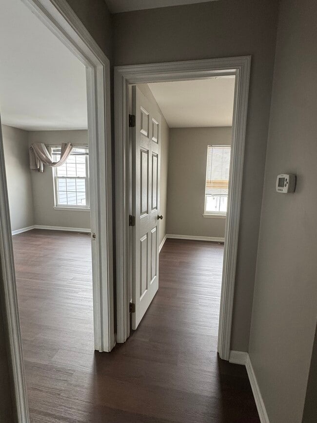 Building Photo - 1349 Orleans Dr