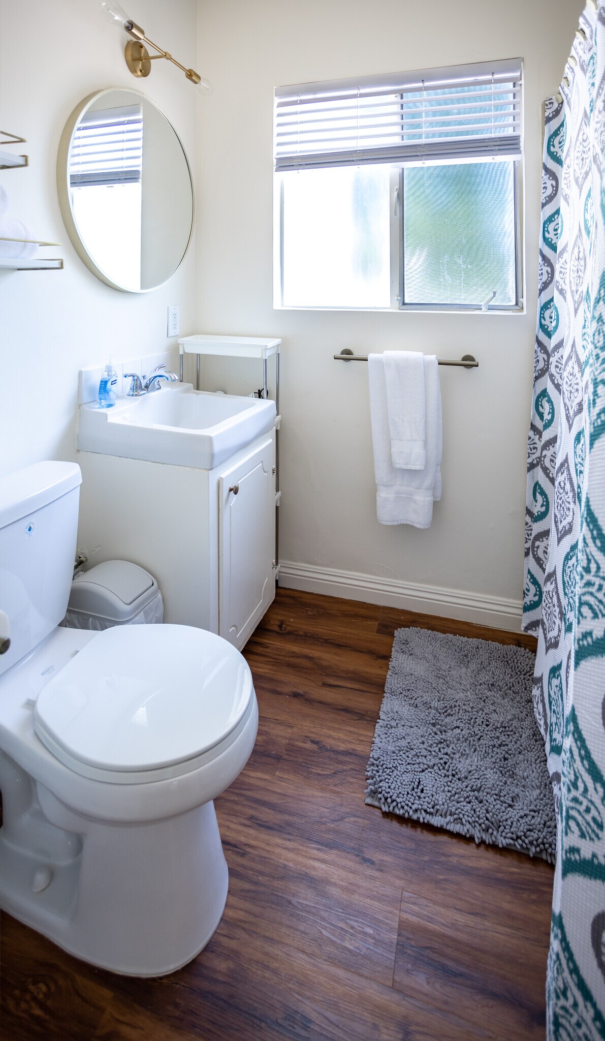 Bathroom - 12354 Addison St