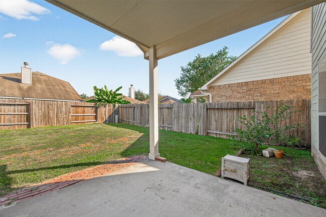 Building Photo - 21583 Rose Mill Dr