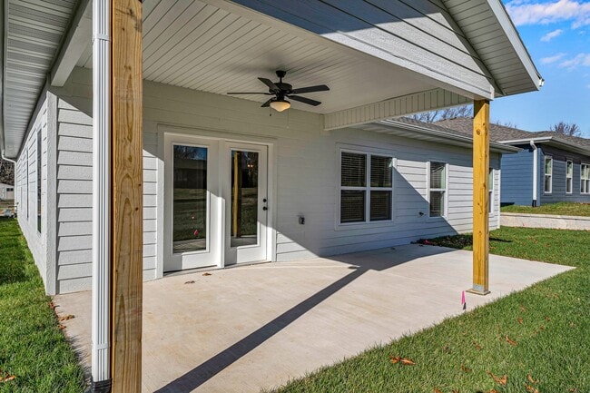 Primary Photo - Hickory Village 55 Plus, LLC - 3700 E Cherry St Springfield, MO 65809