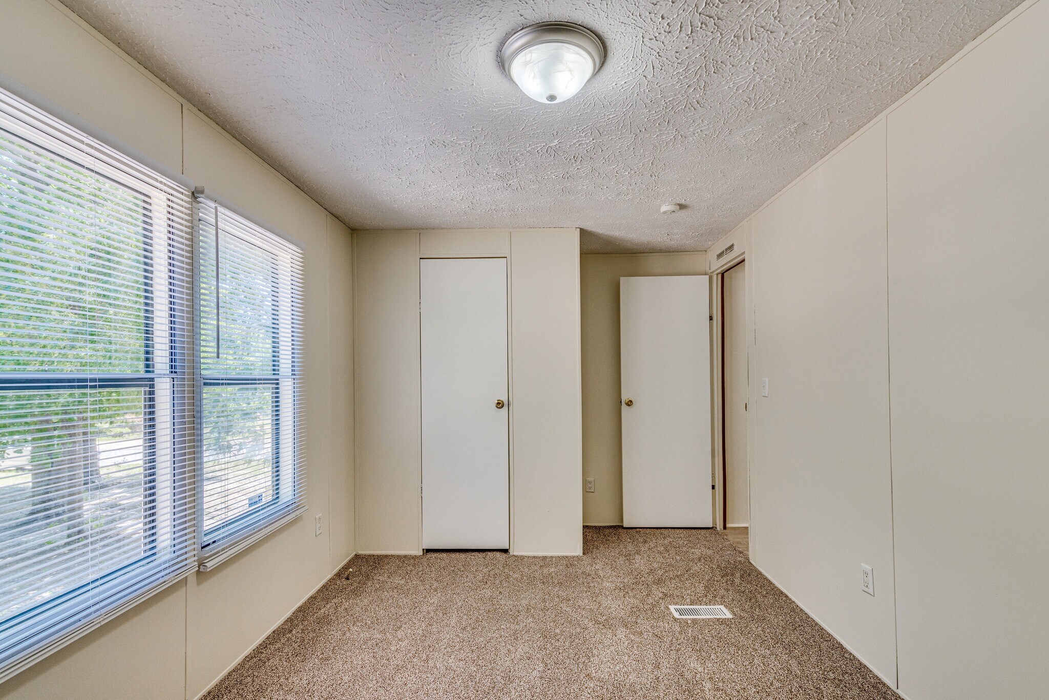 Building Photo - 3905 Byrd Rd