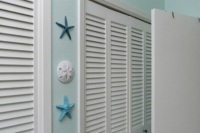 Building Photo - 1902 Bayhouse Dr