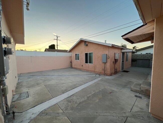 Outside of House - 2849 Flower St