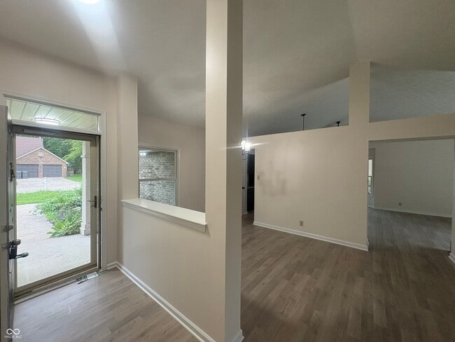Building Photo - 7630 Lippincott Way