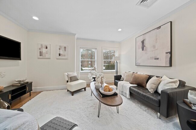 Building Photo - 321 Hammond Pond Pkwy