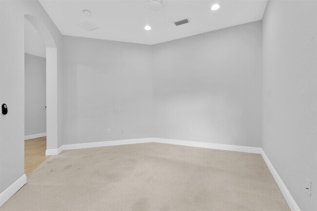 Building Photo - 7535 Old Thyme Ct