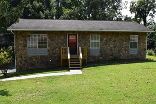 Building Photo - 2816 Beaverwood Dr