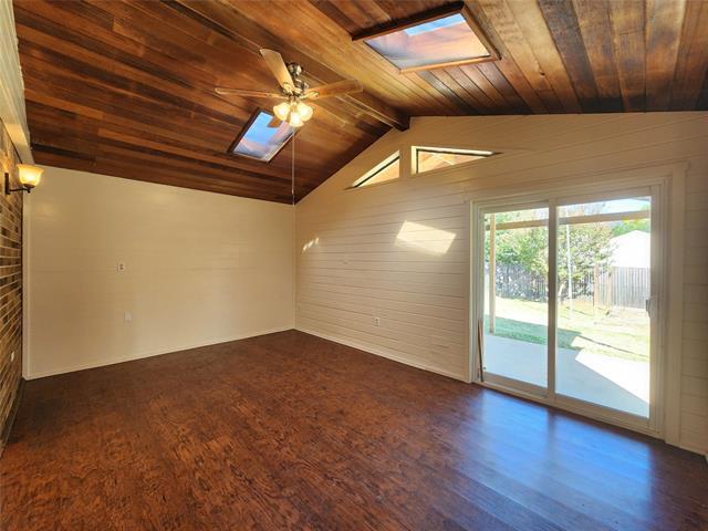 Building Photo - 3800 N Magnolia Ct