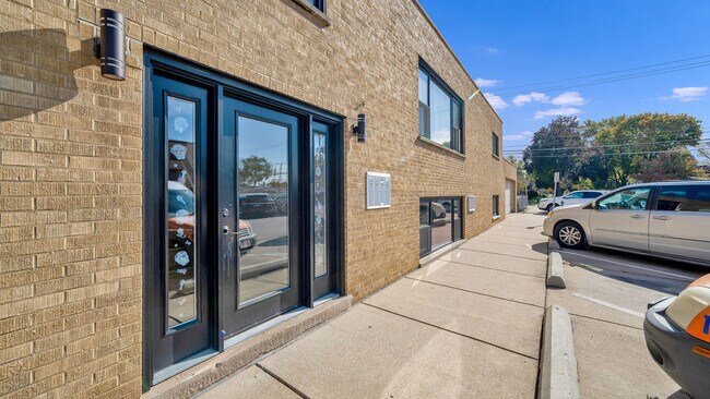 Building Photo - 6646 W 26th St