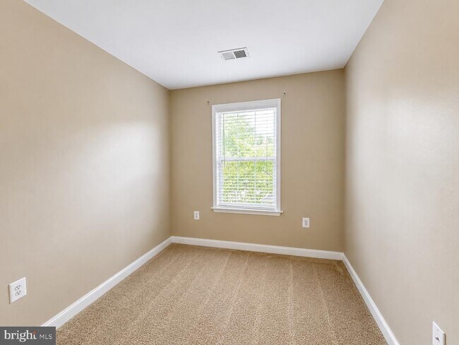 Building Photo - 6065 Ticket Way