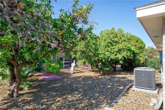 Building Photo - 12 Pisces St