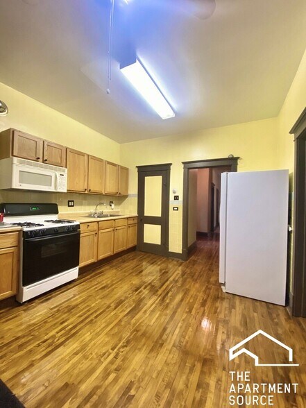 Building Photo - 3534 W Lyndale St