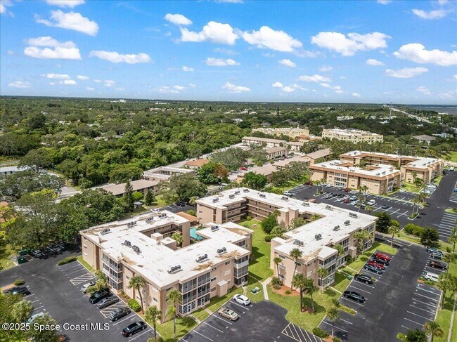 Building Photo - 3150 N Harbor City Blvd