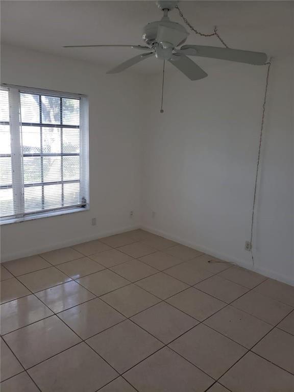 Building Photo - 4951 Wedgewood Way