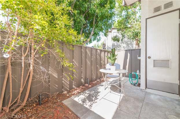 Building Photo - 22757 Lakeway Dr