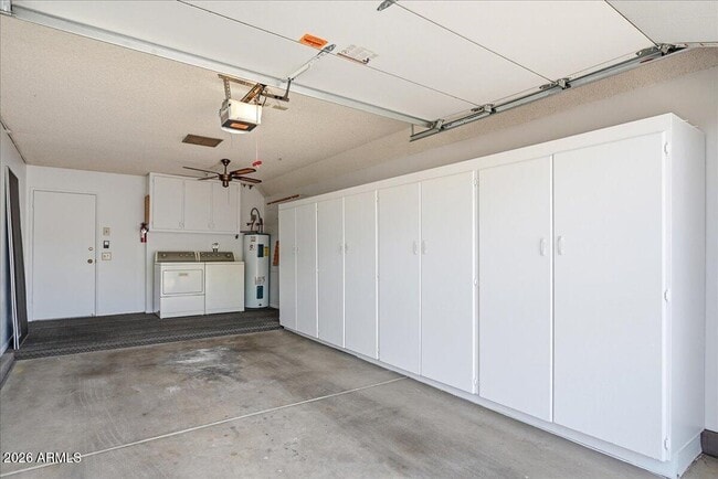 Building Photo - 9907 W Cedar Dr