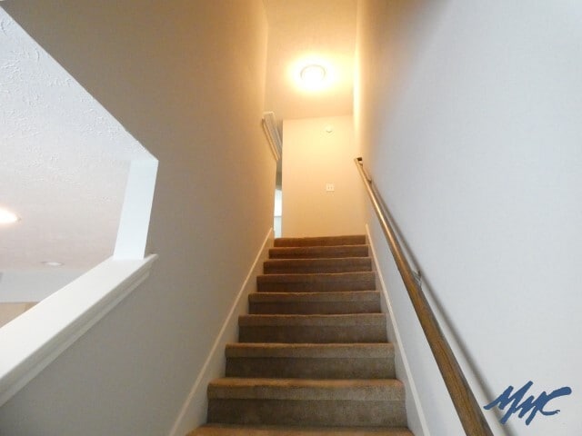 Building Photo - 2521 Jackalope St
