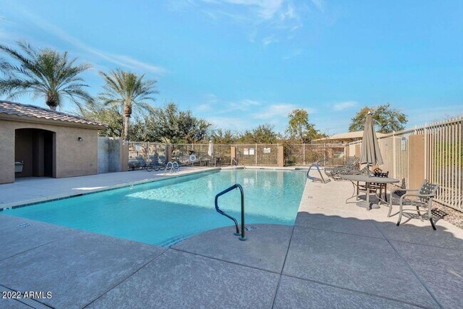 Building Photo - Gorgeous 4 Bed 3 Bath home located in Chandler