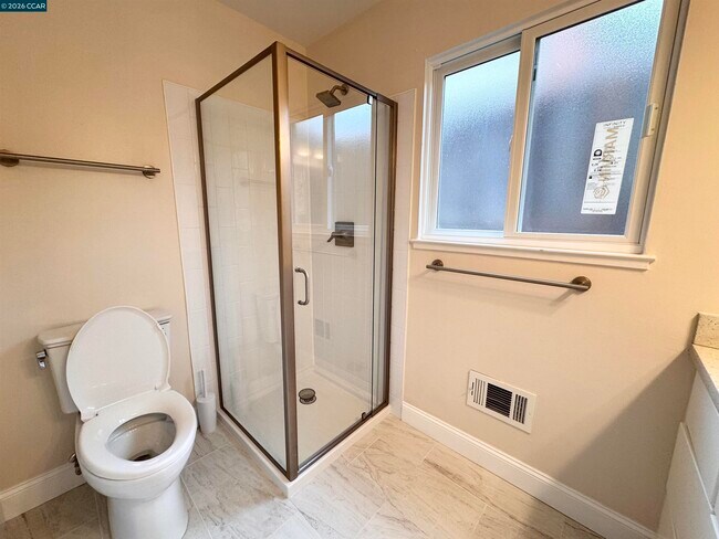 Building Photo - 2307 Panoramic Dr