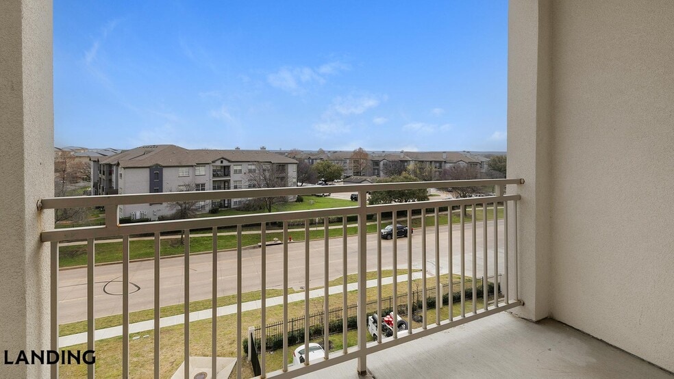 Building Photo - 3000 Bardin Rd