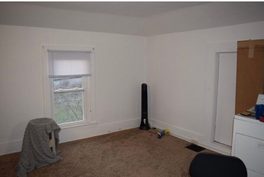 Building Photo - 802 Bliss Ave