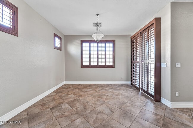 Building Photo - 11127 N 161st Ave