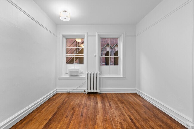 Building Photo - 284 Orange St