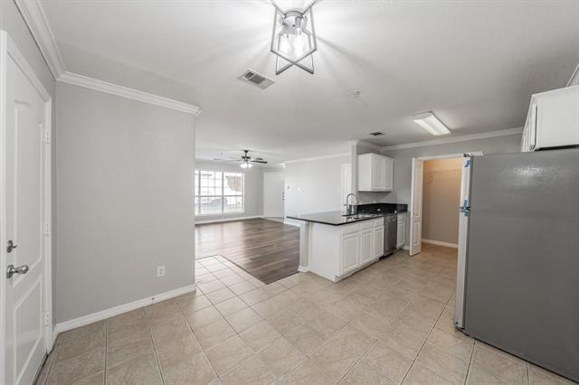 Building Photo - 230 Overleaf Dr