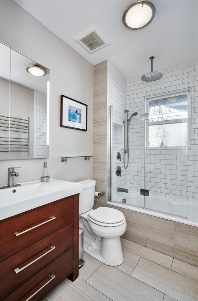 Building Photo - Long Realty & Property Management - Lovely Park Hill Home