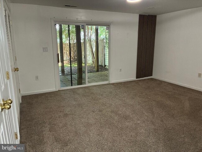 Building Photo - 10164 Tree Frog Pl