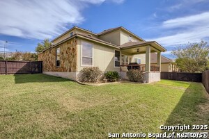 Building Photo - 18257 Canoe Brk