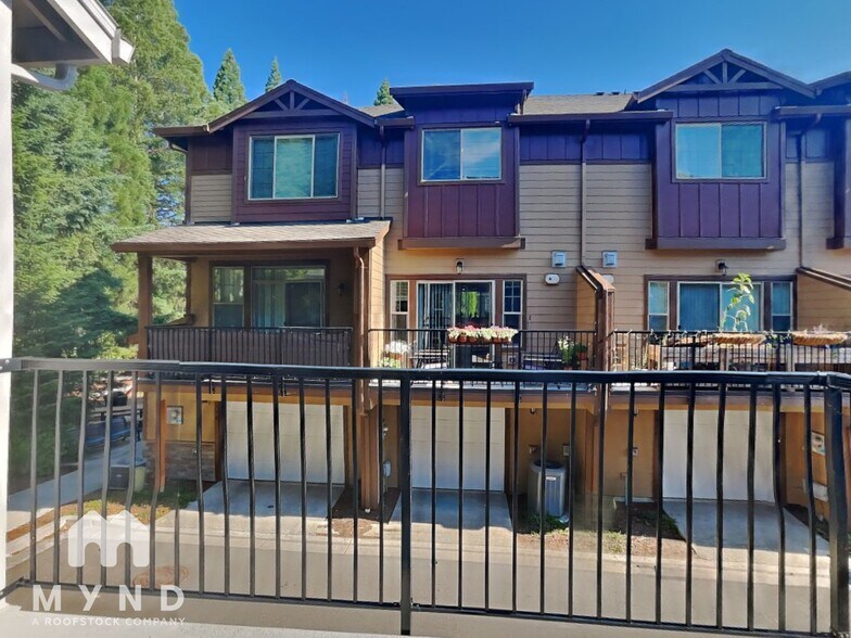Building Photo - 179 NE 80th Ave