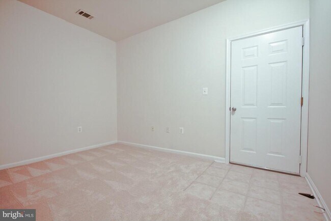 Building Photo - 5107 Travis Edward Way