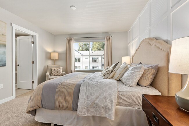 Building Photo - Tranquil Greenbelt Retreat – Stylish 3-Bed...
