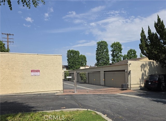 Building Photo - 267 Linwood Ave