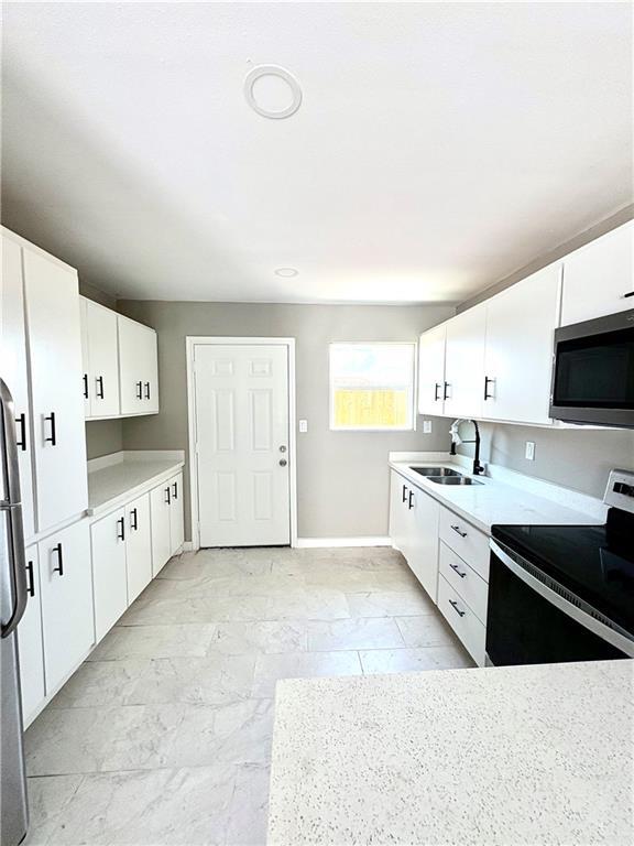 Building Photo - 206 S Ridge Ave