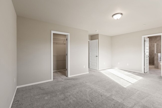 Building Photo - Beautiful 5Bd home in  Marysville