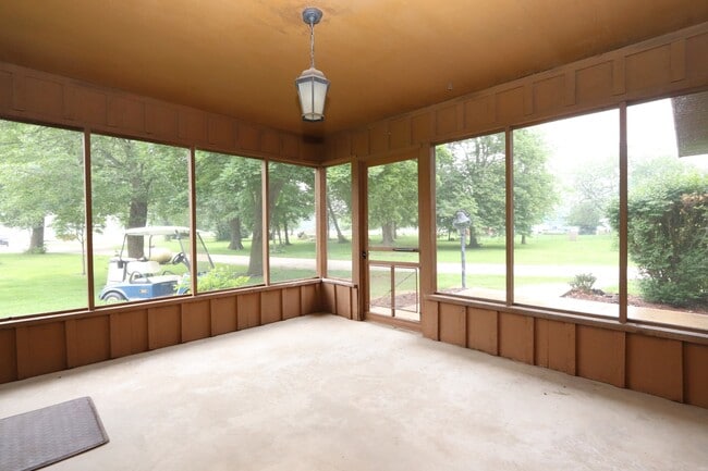Building Photo - 8560 N 4000 W Rd