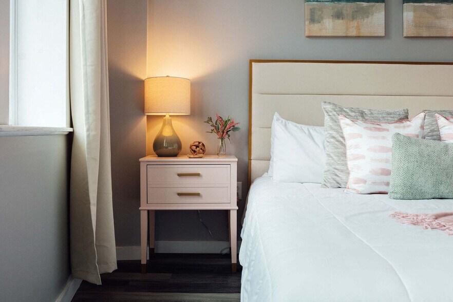 Building Photo - 117 Spring St