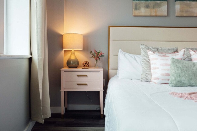 Building Photo - 117 Spring St