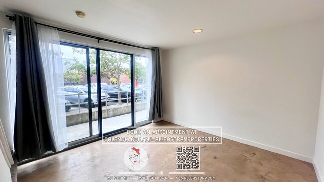 Building Photo - Contemporary three-story Live/Work Townhou...