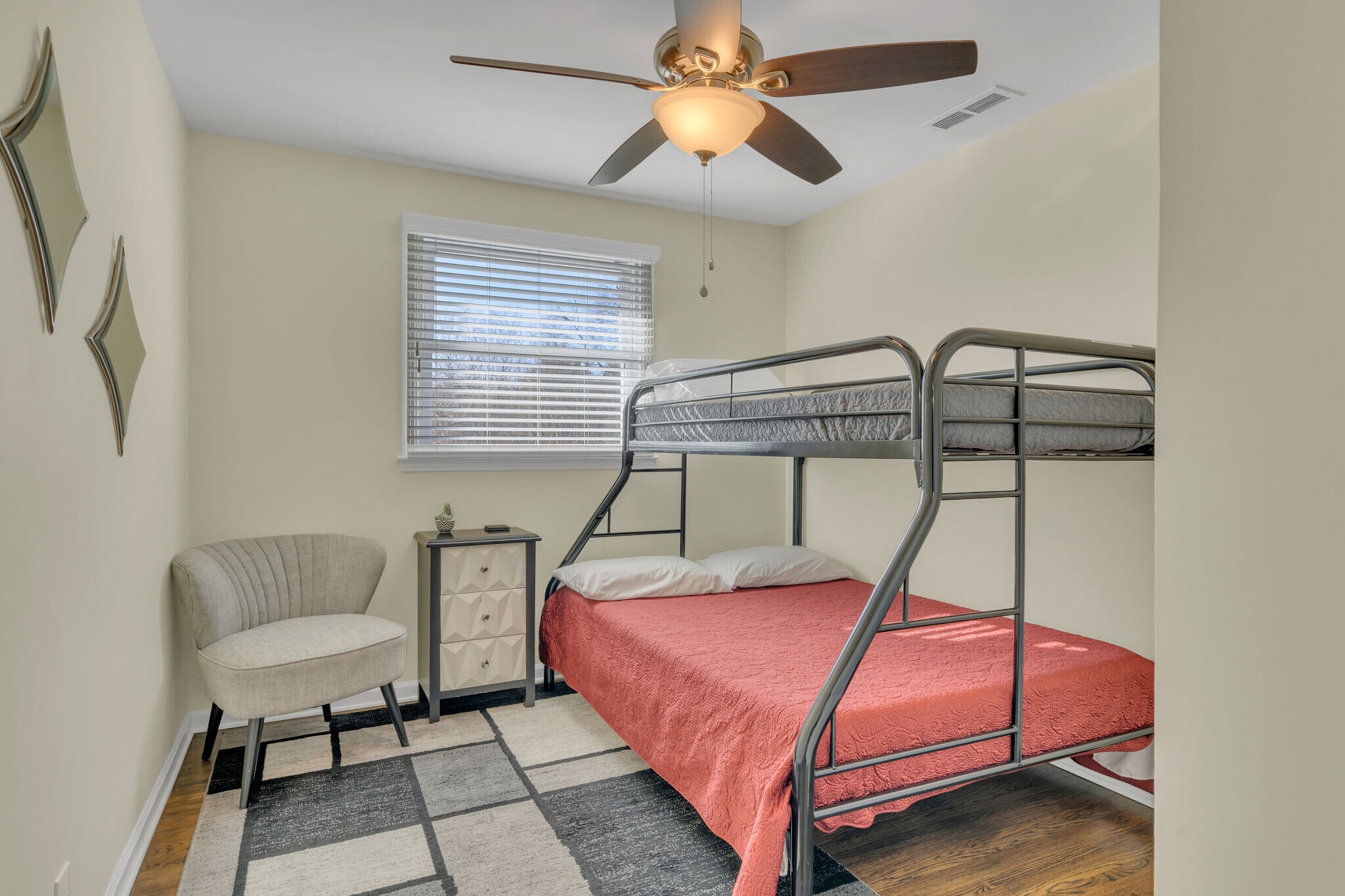 Building Photo - 3365 Hospital Ln