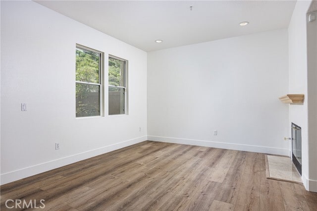 Building Photo - 216 California Ct