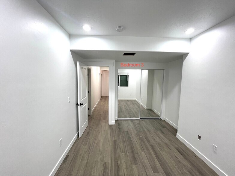 Building Photo - 3288 N 200 W