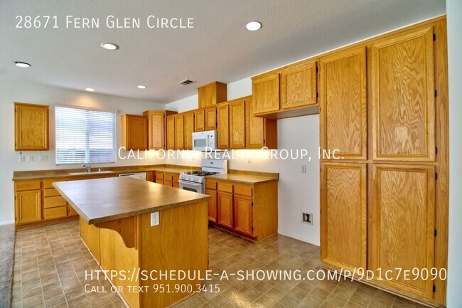 Building Photo - 28671 Fern Glen Cir