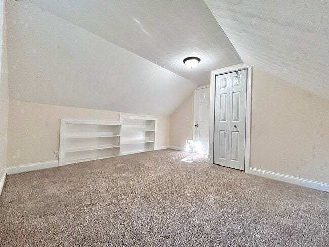 Building Photo - 39 Virginia Rd