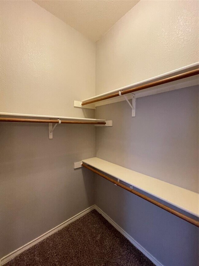 Building Photo - 6605 Needham Ln