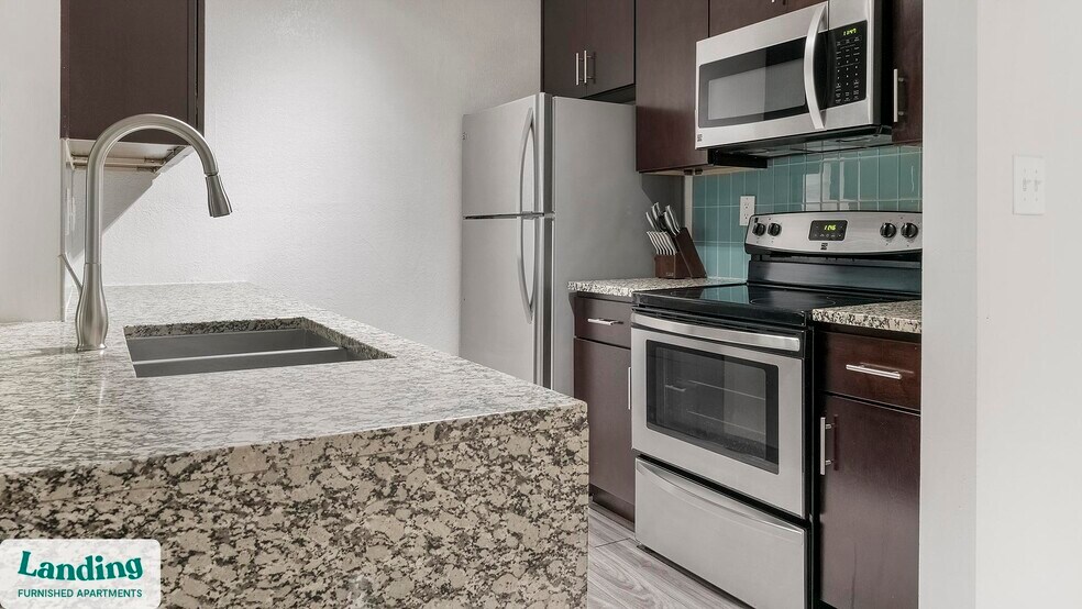 Building Photo - 2745 Holcomb Bridge Rd