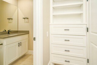 Building Photo - 10492 Hammerly Blvd